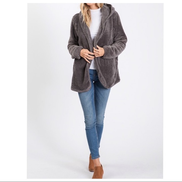 ✨LAST ONE ✨Charcoal grey soft Sherpa hooded jacket - Picture 4 of 5